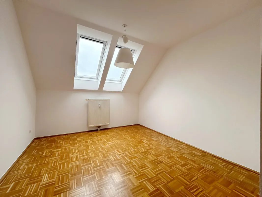 WOHNEN IM GRÜNEN - 3 ZIMMER WOHNUNG IN KATSDORF - Bild 1