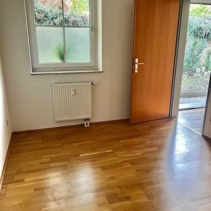 Ruhige barrierefreie 2-Zimmer-Wohnung mit Garten und Parkplatz – Ihr neues Zuhause ! - Bild 2