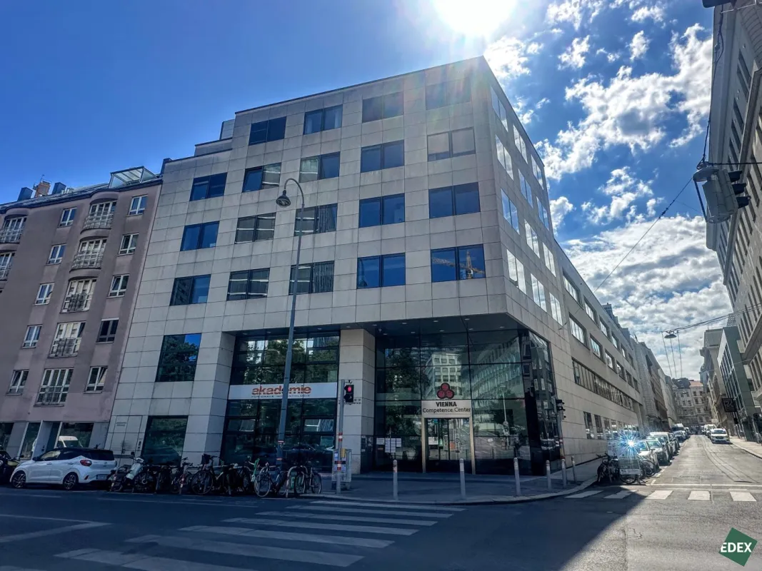 Vienna Competence Center - modernes Büro samt Freifläche - Bild 1