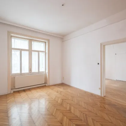 ++die PERFEKTE Wohnung++ Sanierungsbedürftige 4-Zimmer Altbauwohnung mit Terrasse in fantastischer Lage! - Bild 3