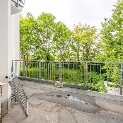 ++die PERFEKTE Wohnung++ Sanierungsbedürftige 4-Zimmer Altbauwohnung mit Terrasse in fantastischer Lage! - Bild 2