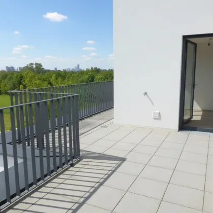ZWEITBEZUG 3 Zimmer-TERRASSEN-Neubauwohnung - HOFSEITIG - Bild 2