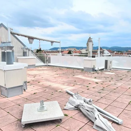 ***PENTHOUSE IM ZENTRUM VON KORNEUBURG MIT EINZIGARTIGER DACHTERRASSE UND 2 KFZ-STELLPLÄTZEN*** - Bild 2