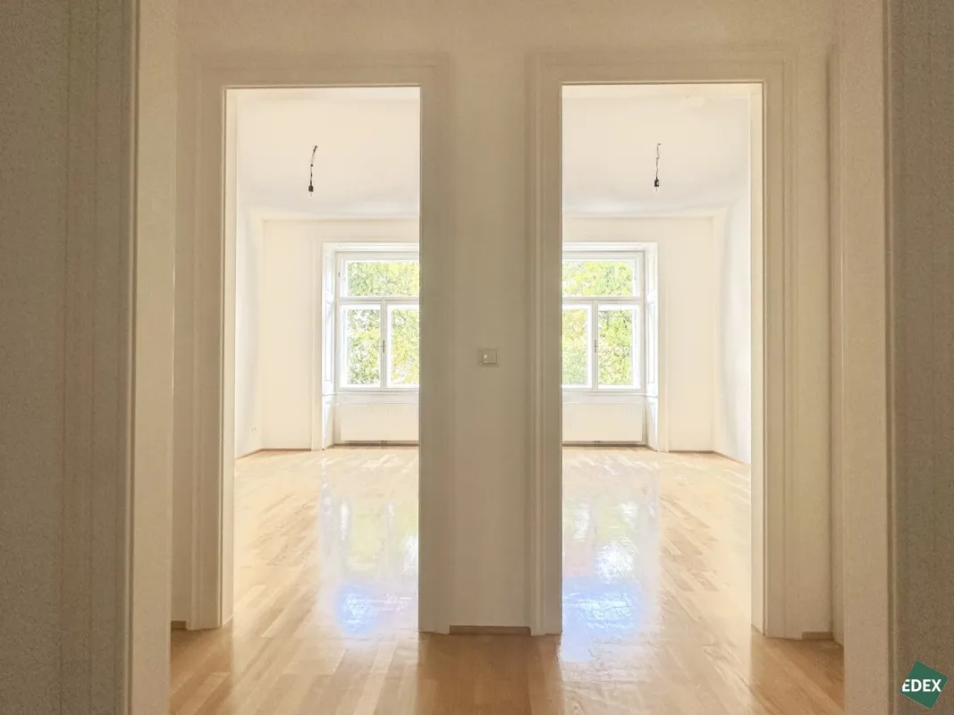 Modernes Altbau-Büro mit Parkblick - Bild 1