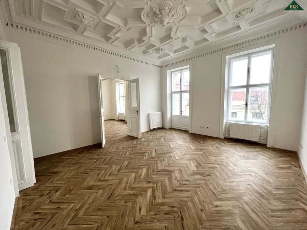 REPRÄSENTATIVES TEILWEISE SANIERUNGSBEDÜRFTIGES ALTBAUBÜRO - SCHWARZENBERGPLATZNÄHE - Bild 1