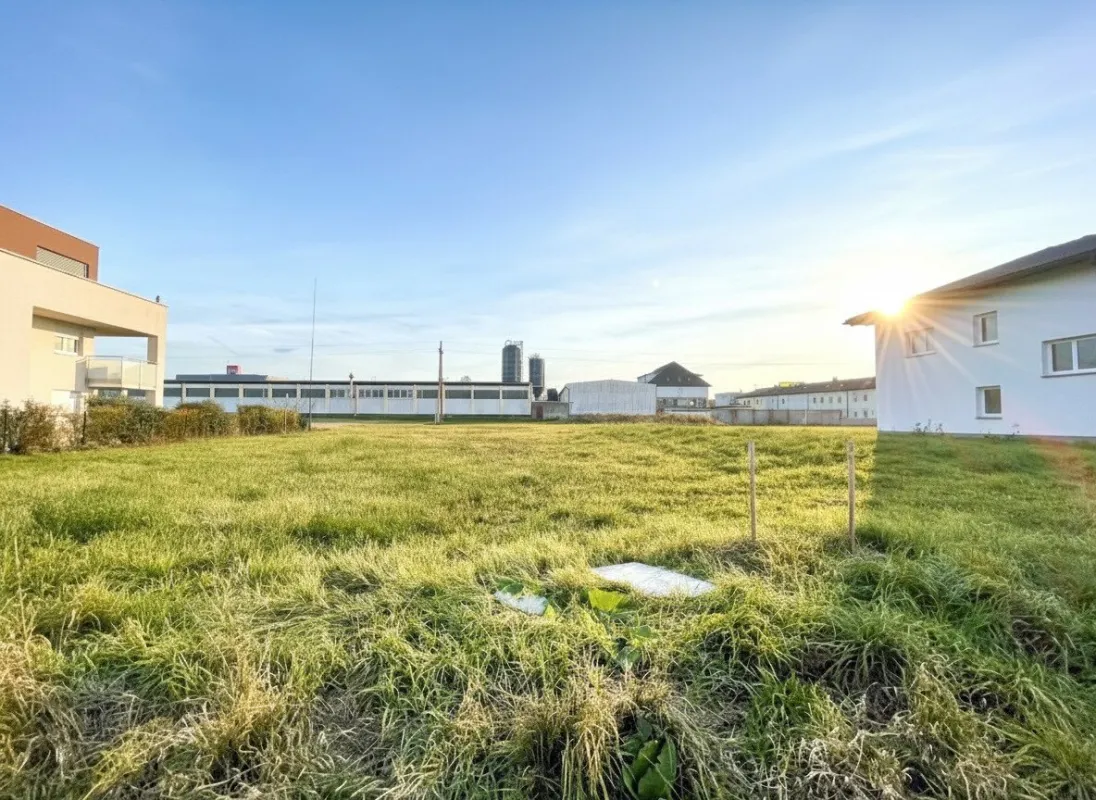 Traumgrundstück in Ansfelden – Wohnen im Grünen, nur wenige Minuten von Linz entfernt - Bild 1