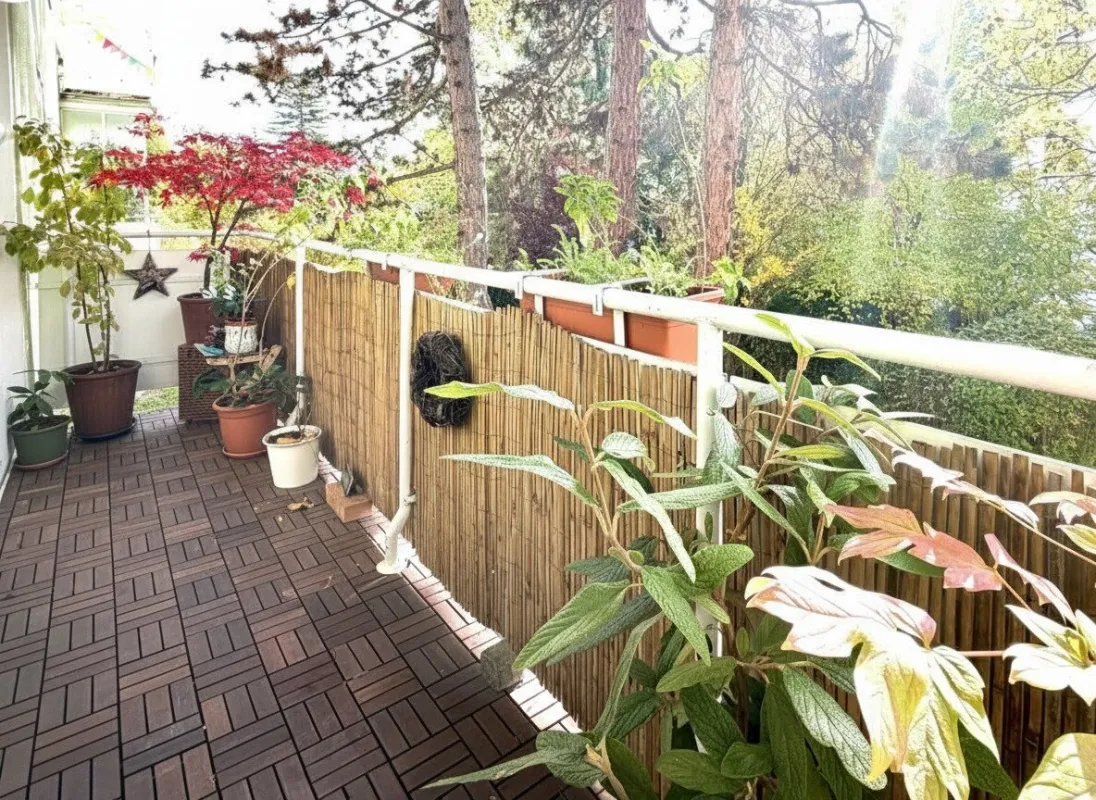 Anspruchsvoll wohnen, in bester Ruhelage, südseitiger Balkon, Gartenmitbenutzung - Bild 1