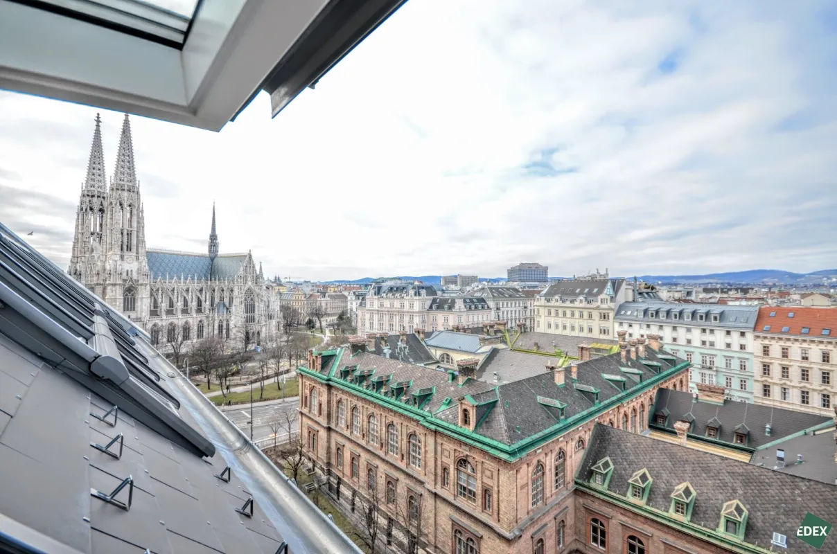 4-room apartment with spacious terrace near city center - Bild 1