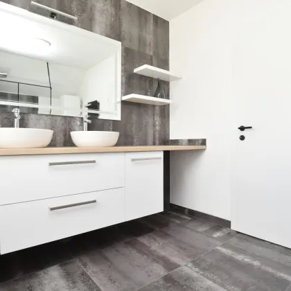 SCHNUCKELIGE MODERNE zwei Zimmer MAISONETTE inklusive CARPORT - TOP PREIS!!! - Bild 3
