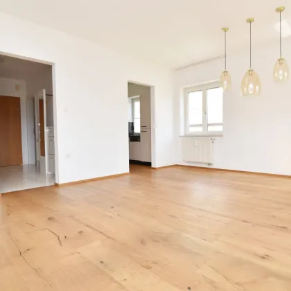 SCHNUCKELIGE MODERNE zwei Zimmer MAISONETTE inklusive CARPORT - TOP PREIS!!! - Bild 2