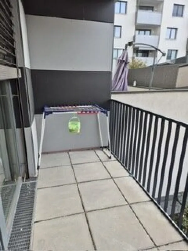 3 Zimmer Mietwohnung mit Loggia und Garage auf Wunsch - Bild 1