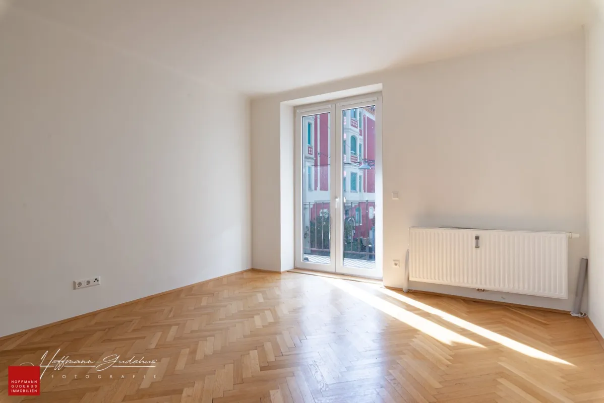 TOP LAGE | 4-ZIMMER-WOHNUNG MIT BALKON | PERFEKT AUFGETEILT - Bild 1