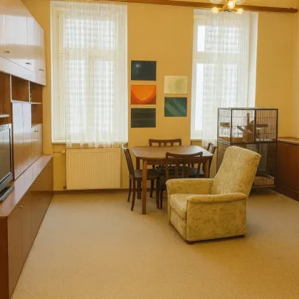 ++ Investment in Ihre Zukunft ++ Unbefristet vermietete Altbauwohnung in begehrter Lage - Bild 2