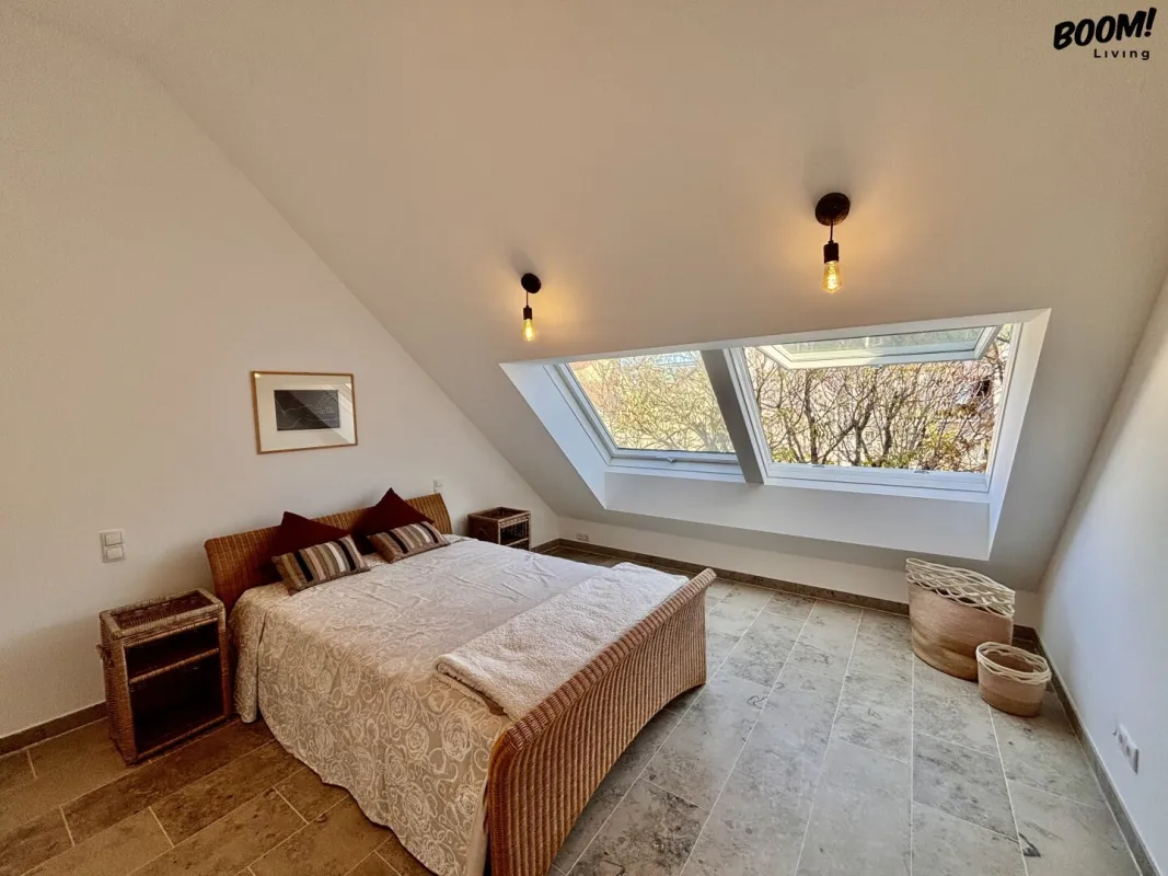 Dachgeschosswohnung in zentraler Ruhelage - Bild 1