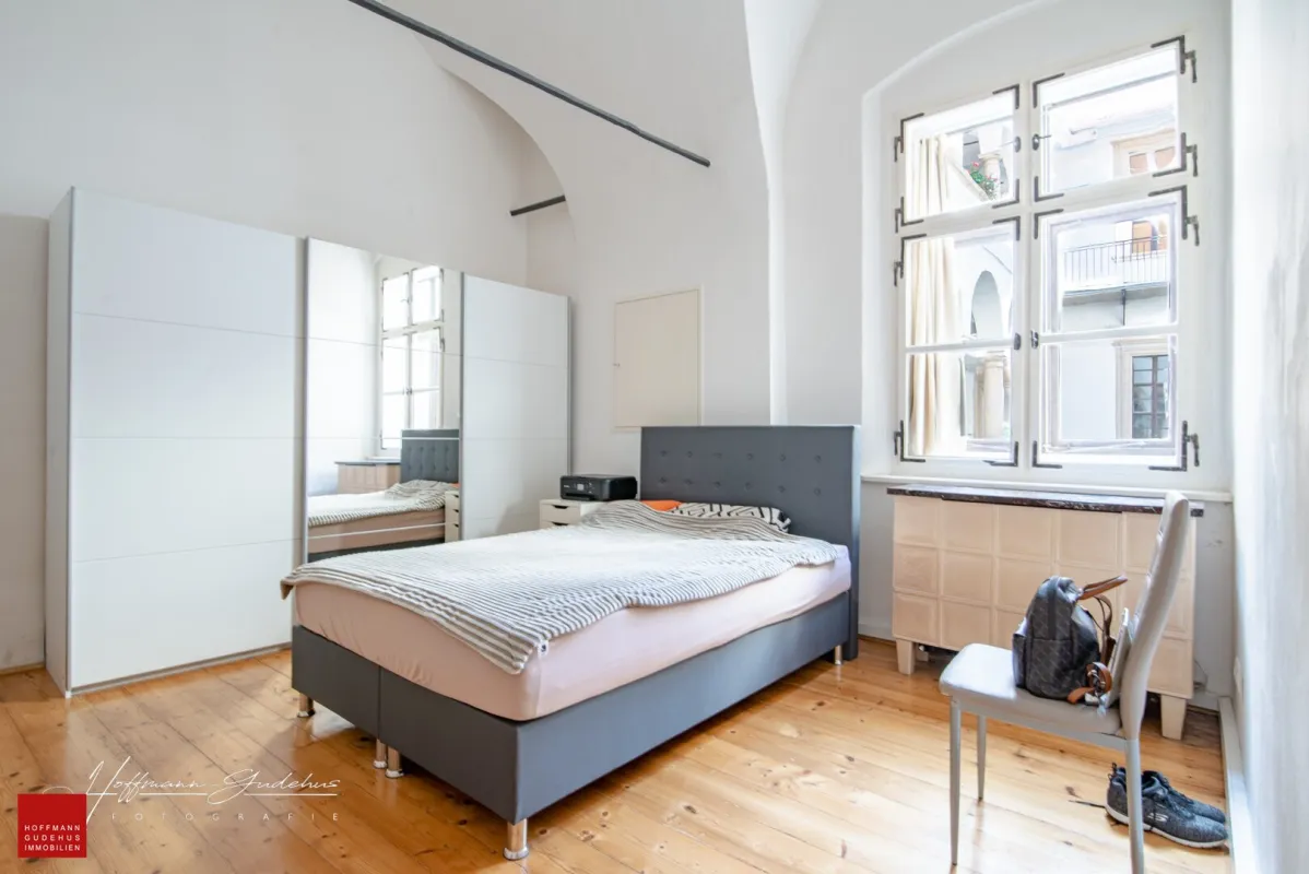 CHARMANTE 2-ZIMMER-WOHNUNG AUF 2 EBENEN - Bild 1