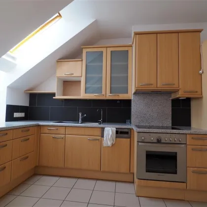 Gemütliche helle Wohnung mit Balkon und Stellplatz in Katzelsdorf - Bild 2