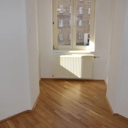 1190 Heiligenstädter Straße, Top 12, zwei Zimmer, 1 Kabinett, Duschbad, 1. Liftstock, Küche Miete € 1.050,-- - Bild 2