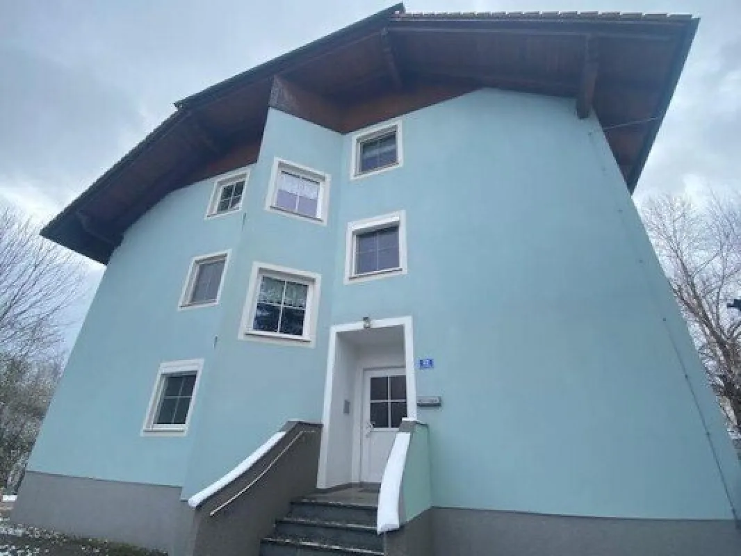 Stilvolle Dachgeschosswohnung mit Allg. Garten und Stellplatz in Inzersdorf im Kremstal! - Bild 1