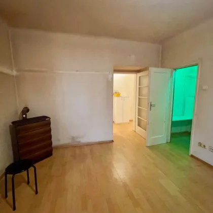 Achtung Bastler ! Hofseitige, renovierungsbedürftige Garconniere Nähe Millenium City - Bild 2