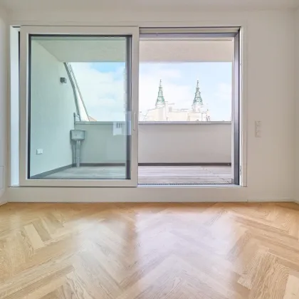 Perfekte drei Zimmer mit bester Ausstattung und feiner Terrasse! Jetzt besichtigen. - Bild 2