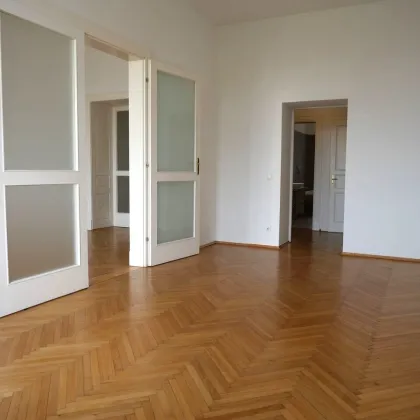 Provisionsfrei: Unbefristeter 112m² Altbau mit Einbauküche Nähe Spittelberg - 1070 Wien - Bild 2