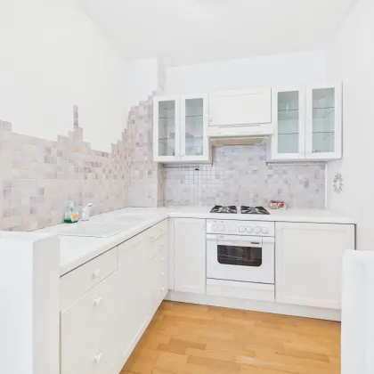 Charmante 1-Zimmer-Wohnung mit offener Küche und Innenhoflage in 1210 Wien - Bild 3