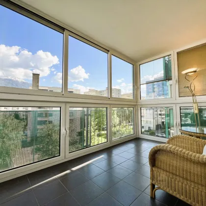 WOHNEN MIT AUSBLICK: Wunderschöne 3-Zimmerwohnung mit 2 verglasten Balkonen nahe Stadtgrenze von INNSBRUCK! - Bild 2