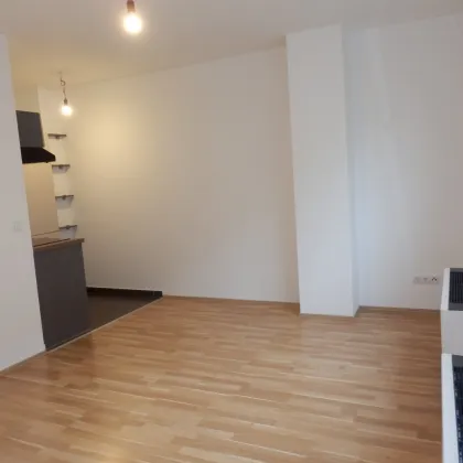 FEINE 2 Zimmer NB Wohnung, GENIALE AUFTEILUNG - Bild 3