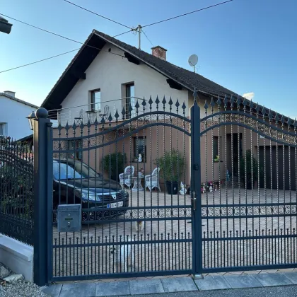 Modernisiertes Einfamilienhaus mit Pool und Garten in Altheim - Bild 2