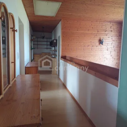Platz für ALLE- Einfamilienhaus mit Einliegerwohnung! - Bild 3