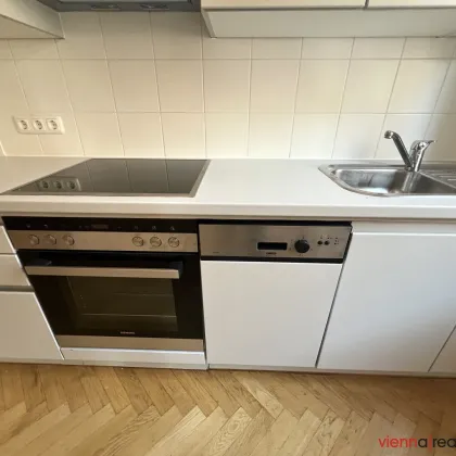 UNBEFRISTET - Ruhige und helle 6-Zimmer Maisonette-Wohnung mit Galerie, 2 Terrassen und Gartennutzung in der Burggasse - Bild 3