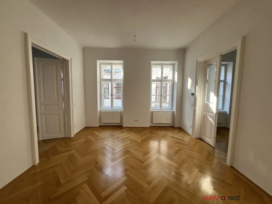 UNBEFRISTET - Ruhige hofseitige  3-Zimmer Wohnung mit separater Küche, Abstellraum und Kellerabteil - Bild 1
