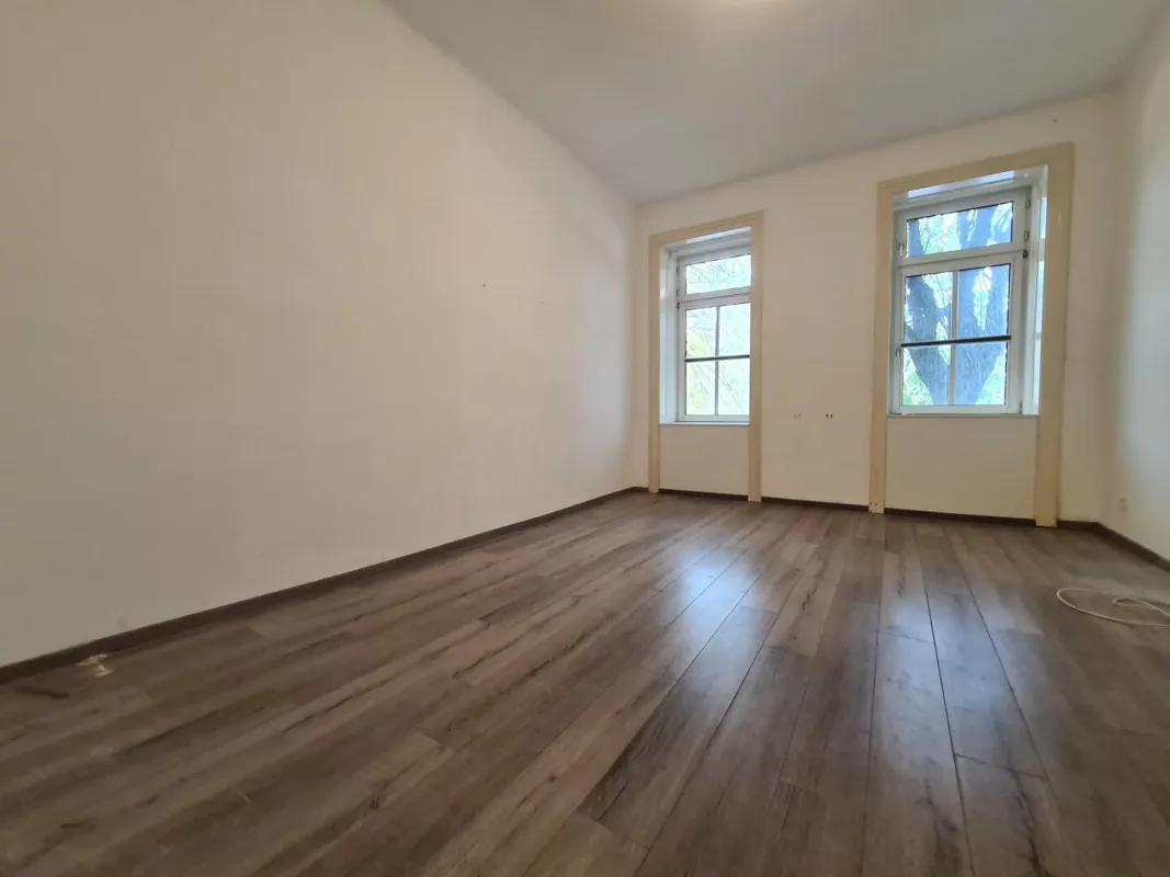Altbau Garconniere U4 Station Ober St. Veit - Bild 1