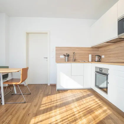 Vollmöblierte 2-Zimmer-Wohnung mit Terrasse und Tiefgaragenplatz in Raaba - Bild 2