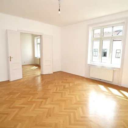 Lichtdurchflutete Altbau-Eckwohnung: Klassischer Charme trifft auf moderne Eleganz! 1050 Wien zum Verlieben! - Bild 3