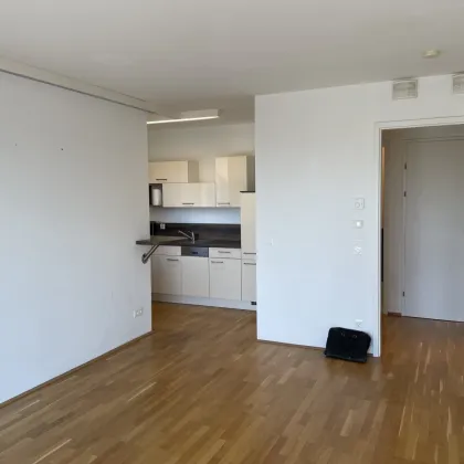 TOP 2-ZIMMMER-WOHNUNG ++ TERRASSE MIT FERNBLICK/GARAGE ++ NÄHE SCHWECHAT! - Bild 3