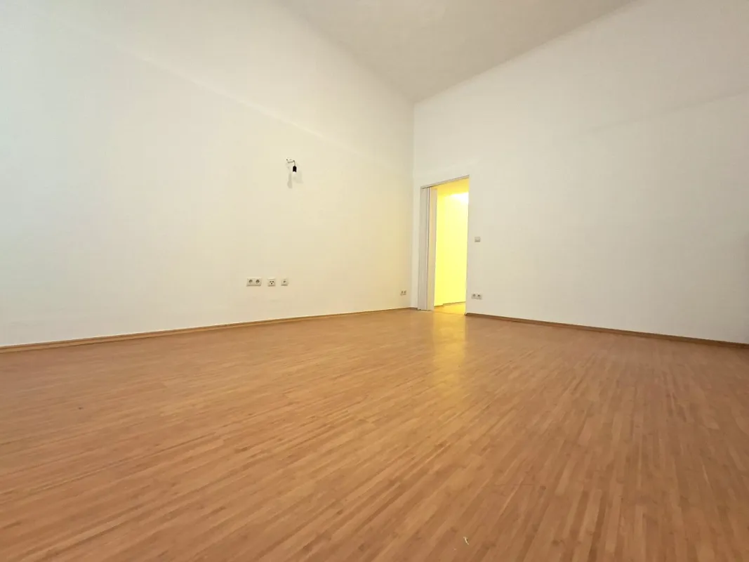 Büro mit Gasseneingang/ Meidling - Bild 1