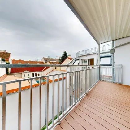 Am Kutschkermarkt | Elegante 4-Zimmer-Altbauwohnung mit rund 9,9 m² großem Balkon, Garagenplatz optional - Bild 2