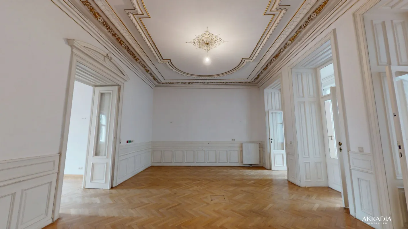 Exklusives Altbaubüro am Karlsplatz mit einzigartigem Ausblick - Bild 1