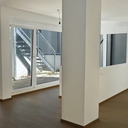Exklusive 3-Zimmer-Maisonette – unbefristeter Wohntraum mit großzügiger Dachterrasse im Biedermeier-Schlössl! - Bild 3