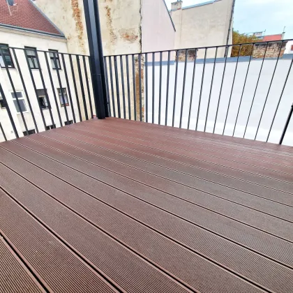 ***Altbau trifft Moderne – hochwertig sanierte 3-Zimmer-Wohnung mit Klimaanlage, Luftwärmepumpe, hofseitiger Terrasse & edler Ausstattung*** - Bild 2