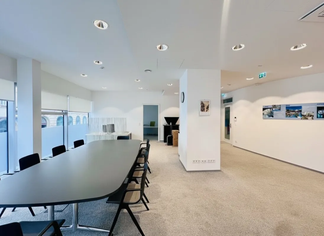 Modernes, helles Büro im ARGOS! - Bild 1