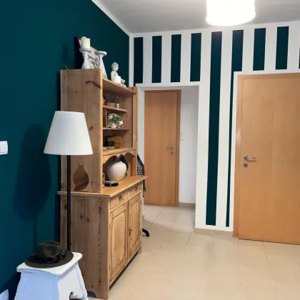 Charmante 3-Zimmer-Wohnung in ruhiger Lage direkt am Schwarzauferweg - Bild 2