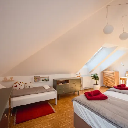 Im Herzen der Grazer Altstadt: Traumhaft schöne Dachgeschoßwohnung in bester Innenstadtlage: 3 Zimmer, 89m², Klimaanlage und Terrasseneinschnitte sind genehmigt und geplant! - Bild 3