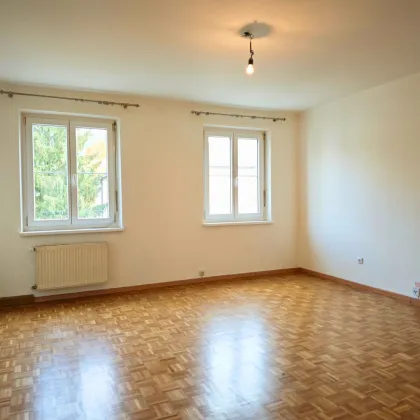 Schöne teilsanierte 2-Zimmerwohnung - Herrnau - Bild 3