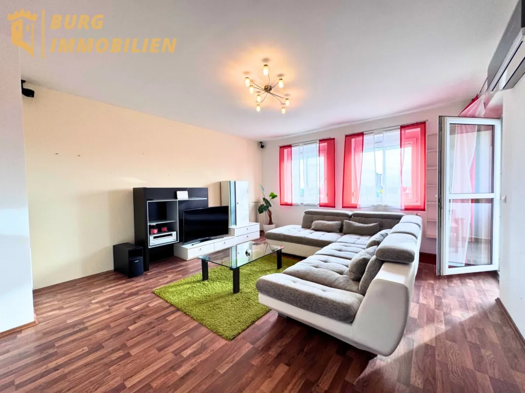 Lichtdurchflutet I Ruhig I familienfreundlich: 3 Zimmer – Loggia & Stellplatz überdacht - Bild 1