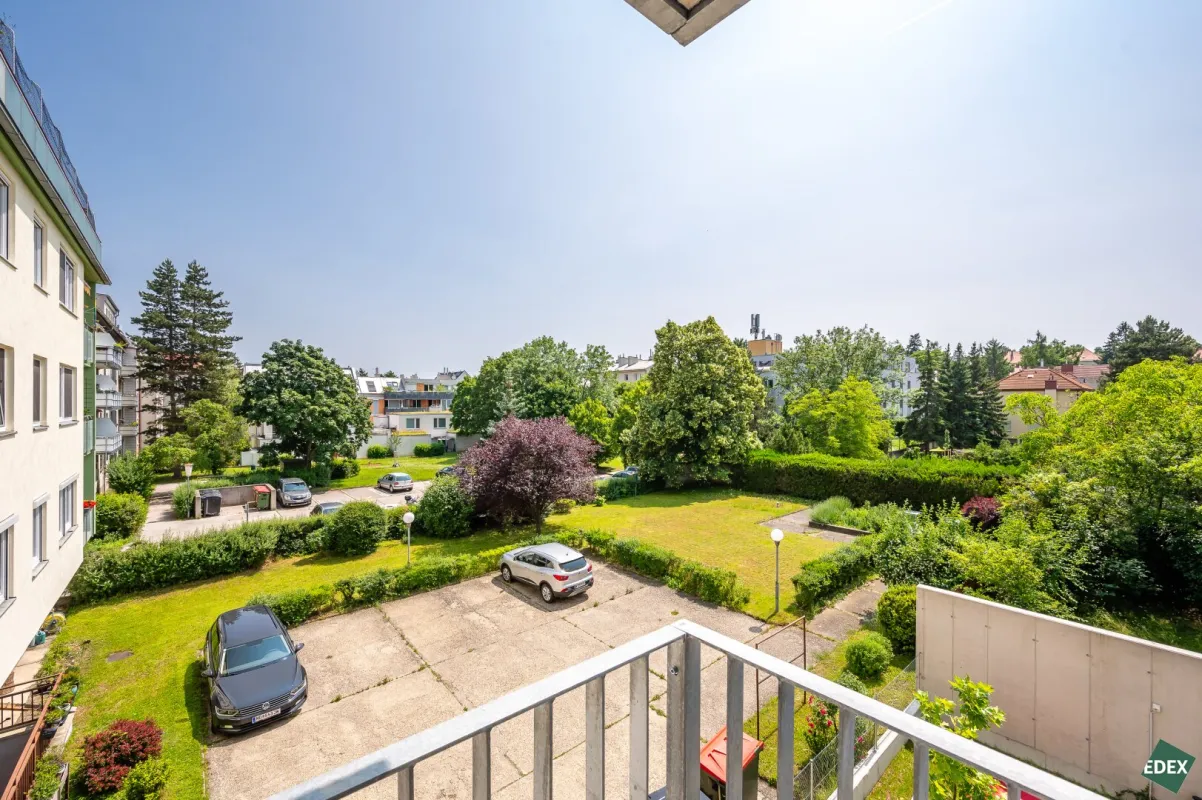 ERSTBEZUG | Sonnige 3-Zimmer-Wohnung mit Balkon - Bild 1