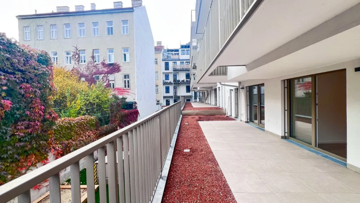 KLEINER 2-ZIMMER TRAUM MIT GROSSZÜGIGER FREIFLÄCHE - Bild 1