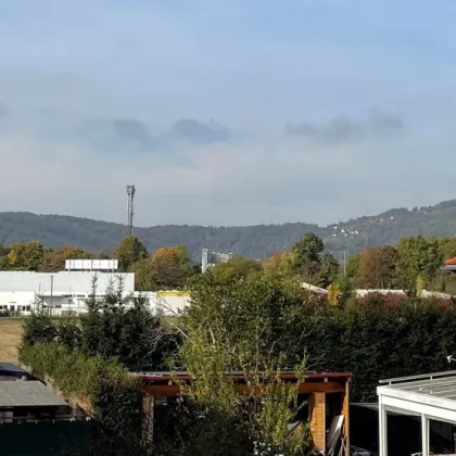 Hafnerstrasse -  4-Zimmer-Wohnung mit gemütlicher  Loggia, schöner  Terrasse & 2 Stellplätzen ! - Bild 2