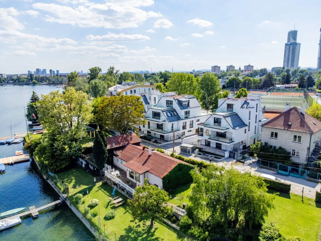 EXKLUSIVES WOHNEN DIREKT AN DER ALTEN DONAU – NATUR, LUXUS UND KOMFORT VEREINT - Bild 1